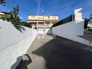 Casa en venta en Centro en Roda de Barà
