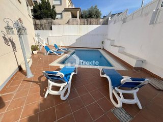 Casa en venta en Centro en Roda de Barà