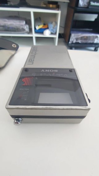 Sony Watchman FD-20A TV Portátil