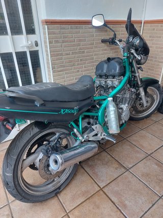Yamaha XJ 600 N Proyecto 400€