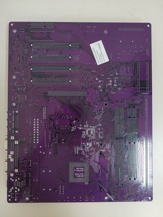 Motherboard ECS P4VXASD2 para peças ou reparação