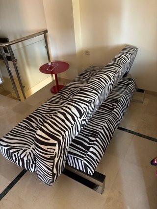 Sofá-cama plegable cebra