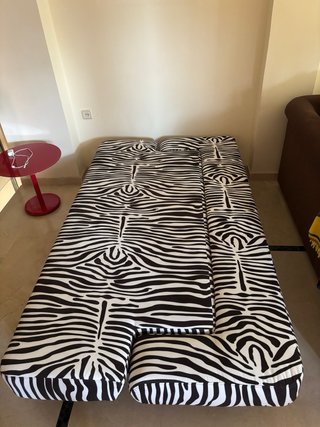 Sofá-cama plegable cebra
