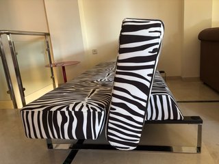 Sofá-cama plegable cebra