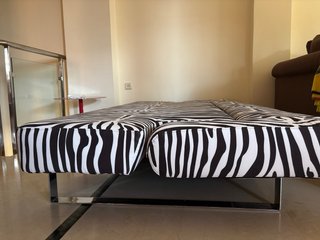 Sofá-cama plegable cebra