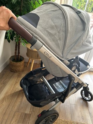 Carro Bebé UPPAbaby Cruz V2 gris clarito