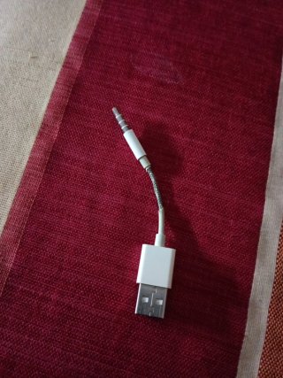 Adaptador Apple Lightning a Jack 3.5mm