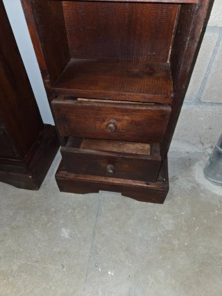Estanterías madera maciza con 2 cajones