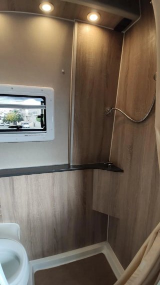 Camper L4H3 súper completa