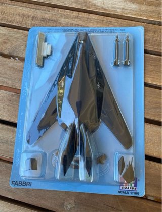Maqueta Avión Stealth Fabbri Italeri 1:100