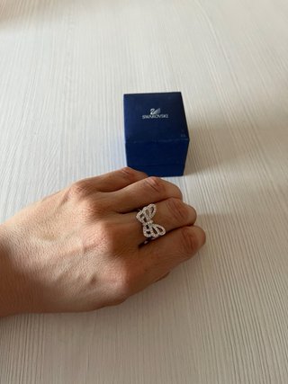 Anillo mariposa swarovski