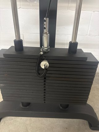 Máquina de Antebrazo con Pesas