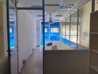 Se alquila local comercial