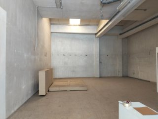 Se alquila local comercial