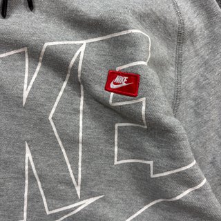 Sudadera Nike Gris Logo Grande Y2K