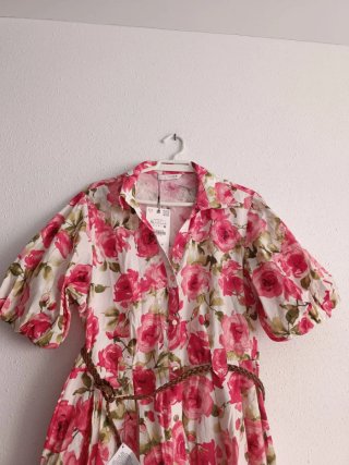 Vestido Zara floral midi talla XL