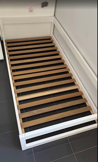 Cama Montessori blanca