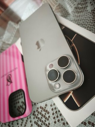 iPhone 16 Pro Max Plata