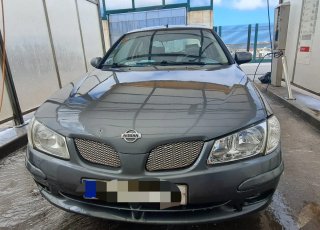 Nissan Almera 2002