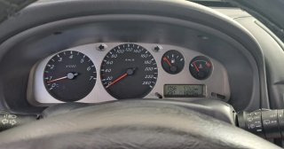 Nissan Almera 2002