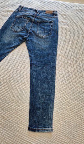 Pantalón ajustado vaquero azul rotos Pull&Bear