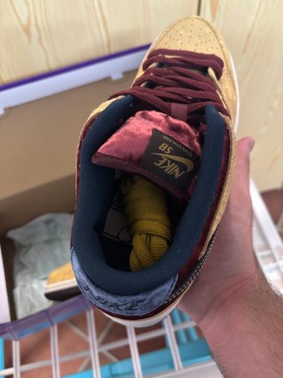 Nike SB Dunk Low City of Cinema