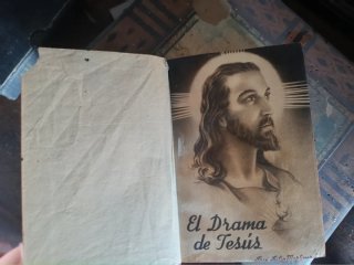 Libros antiguos.misal domingos y fiestas