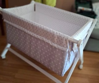 Minicuna bebé con estrellas