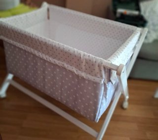 Minicuna bebé con estrellas