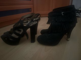 Botines negros con flecos