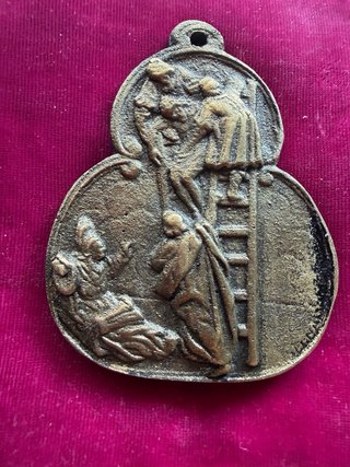 Medalla vintage “Descendimiento de la Cruz”
