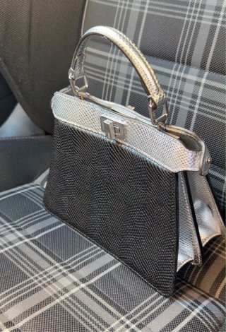 Bolso Fendi Negro y Plateado nuevo