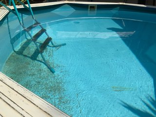 Piscina rigida de 350 metros de diámetro y 120 alt