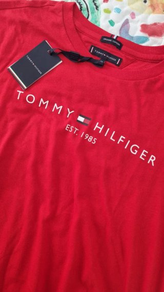 Camiseta Tommy Hilfiger Roja Talla 176 Niño