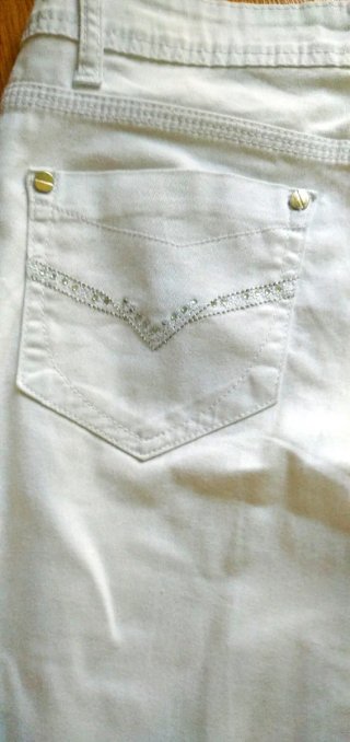 Pantalones blancos mujer