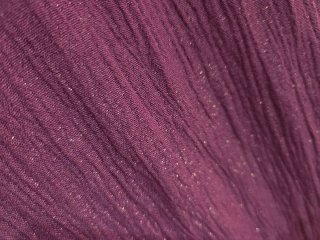 Mono rojo de tirantes con abalorios