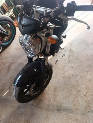 Yamaha Fazer Negra