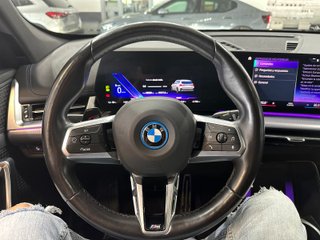 BMW IX1 xDrive30 (2023)