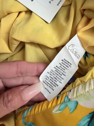 Vestido Capriche Santoña floral amarillo