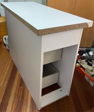 Cabecero con cajoneras grandes