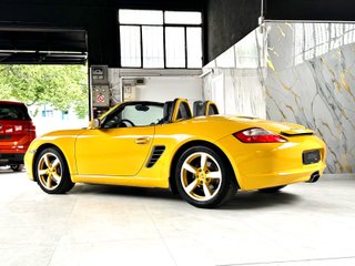 Porsche Boxster -