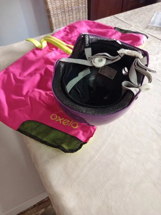 Mochila y casco patinaje Oxelo