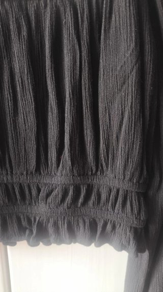 Blusa crop Stradivarius negra