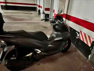 Honda PCX 125cc Negra/Gris