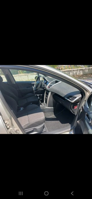 Peugeot 207 2009