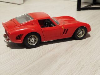 Ferrari GTO 1/18