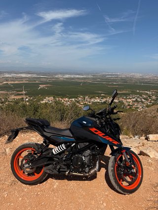 KTM 125 DUKE 1800km Carnet de conducir tipo B