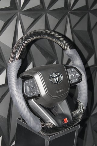 Volante Deportivo Toyota GR Custom en carbono