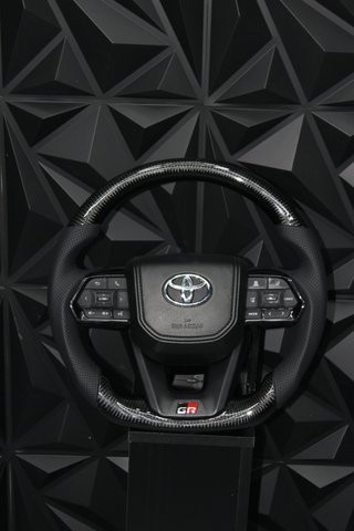 Volante Deportivo Toyota GR Custom en carbono