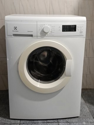 Lavadora con porte 115€